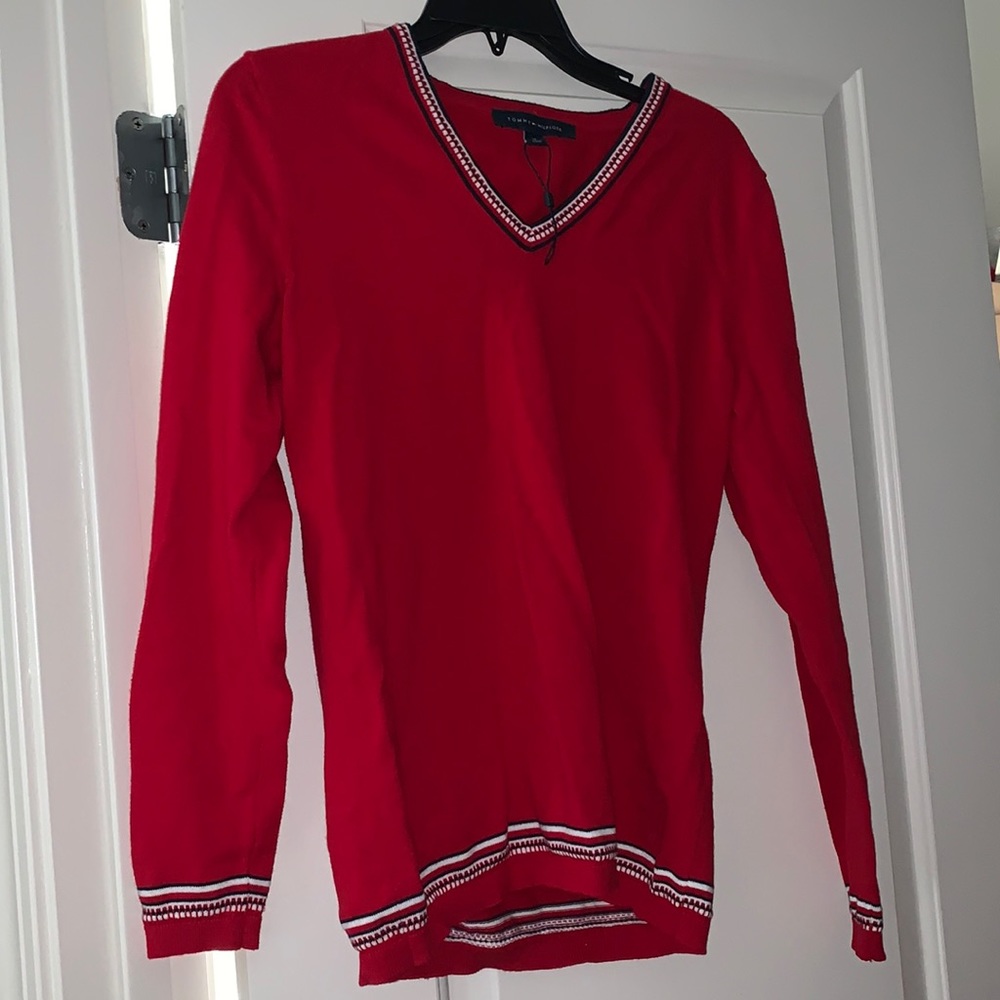 Women’s Tommy Hilfiger Sweater, Medium, Red